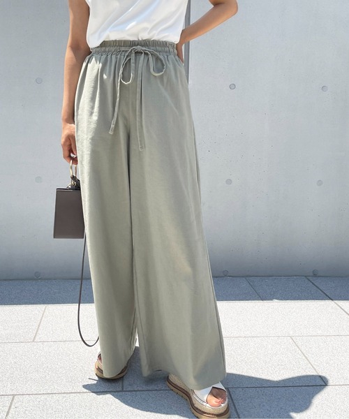 Meli rich（メリーリッチ）の「【セットアップ対応】ゆるっとシルエット。リネンリラックスパンツ（チノパンツ・レディース・ナチュラル/ベージュ/ライトグリーン/モカ/ブラック・MEDIUM）」の5枚目の写真