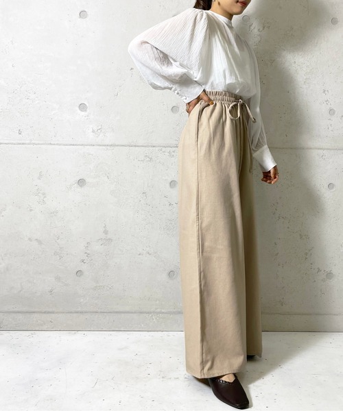 Meli rich（メリーリッチ）の「【セットアップ対応】ゆるっとシルエット。リネンリラックスパンツ（チノパンツ・レディース・ナチュラル/ベージュ/ライトグリーン/モカ/ブラック・MEDIUM）」の18枚目の写真