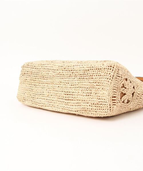 Samantha Thavasa(サマンサタバサ)の「ラフィア トートバッグ 大サイズ(トートバッグ・レディース・キャメル/ホワイト・FREE)」の3枚目の写真