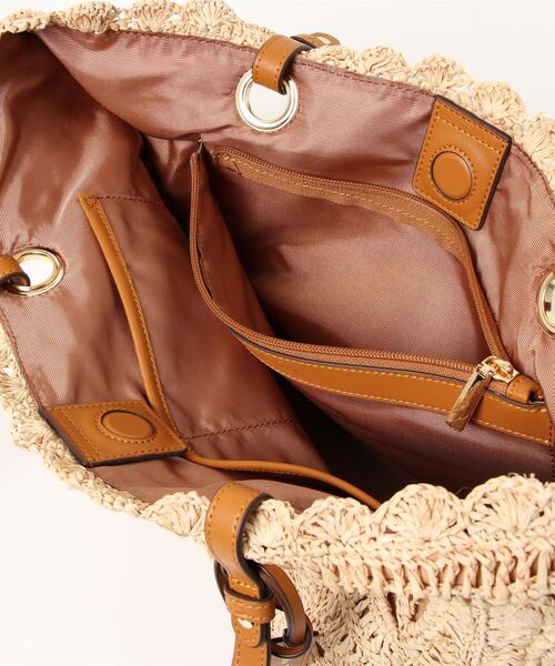 Samantha Thavasa(サマンサタバサ)の「ラフィア トートバッグ 大サイズ(トートバッグ・レディース・キャメル/ホワイト・FREE)」の5枚目の写真