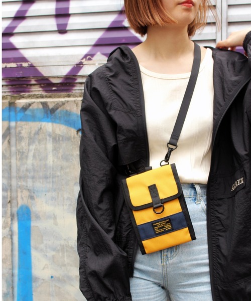 AVIREX（アヴィレックス）の「【バッグ】ダンテⅢ ネックポーチ/DANTEⅢ NECK POUCH/アヴィレックス/AVIREX（ショルダーバッグ・レディース・ブラック/オリーブ/イエロー・FREE）」の11枚目の写真