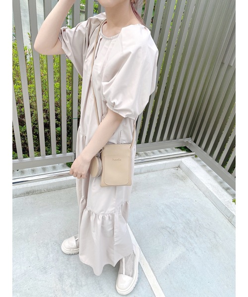 JUMELLE（ジュメロ）の「スマホミニポシェット（ショルダーバッグ・レディース・ブラック/ベージュ/ブルー・FREE）」の6枚目の写真