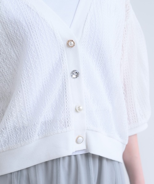 rps(アールピーエス)の「多釦ボリュームスリーブレースショートカーディガン(カーディガン/ボレロ・レディース・ブラック/オフホワイト/ホワイト系その他2/ブラック系その他2/ブラック系その他3/ホワイト系その他3・M/フリー)」の15枚目の写真