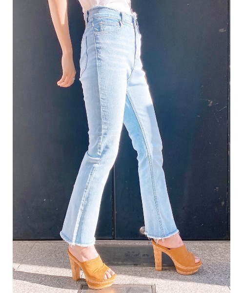 one way（ワンウェイ）の「【oneway】すそフレアーデニム（デニムパンツ・レディース・ライトブルー/ベージュ/ブラック系その他・S/M）」の10枚目の写真