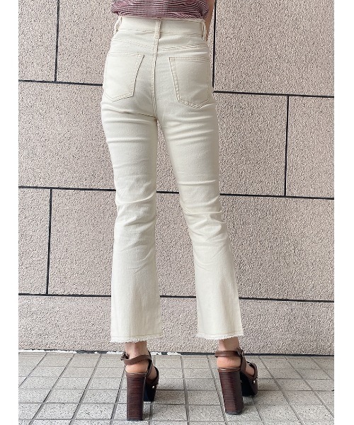 one way（ワンウェイ）の「【oneway】すそフレアーデニム（デニムパンツ・レディース・ライトブルー/ベージュ/ブラック系その他・S/M）」の8枚目の写真