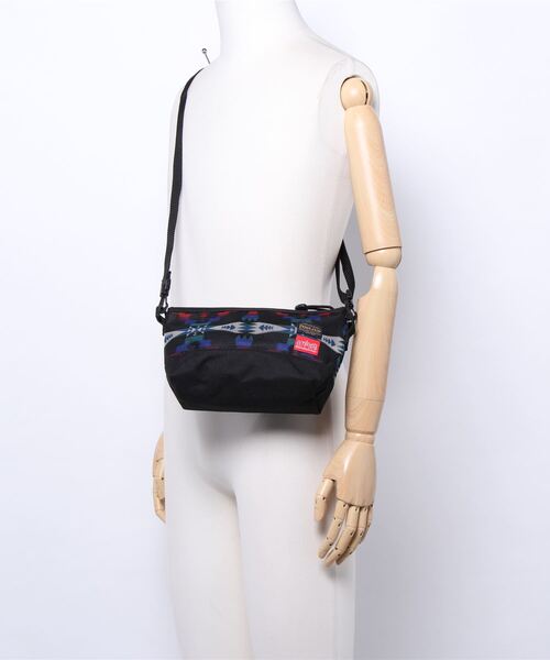 Manhattan Portage（マンハッタンポーテージ）の「Zuccotti Clutch Pendleton（ショルダーバッグ・メンズ・ブラック・X-SMALL）」の14枚目の写真