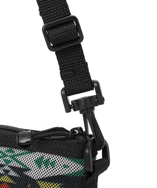 Manhattan Portage（マンハッタンポーテージ）の「Zuccotti Clutch Pendleton（ショルダーバッグ・メンズ・ブラック・X-SMALL）」の8枚目の写真