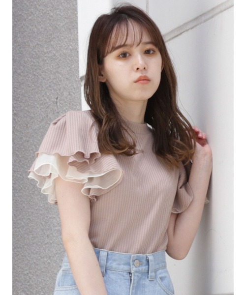 dazzlin（ダズリン）の「ダブルフリルコンパクトトップス（Tシャツ/カットソー・レディース・ブラック/グレー/オフホワイト/ベージュ/ブラウン・FREE）」の5枚目の写真