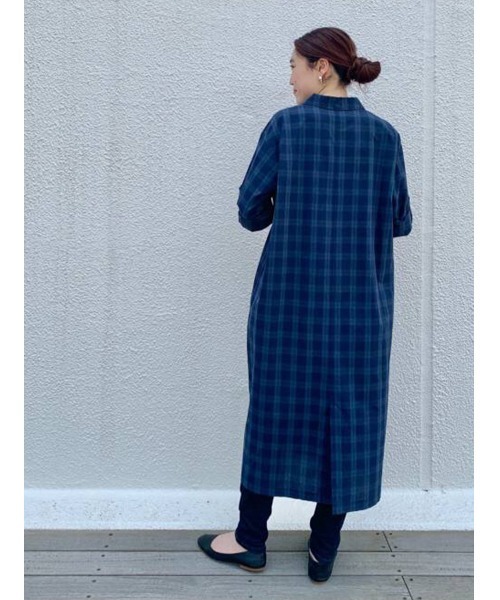 BEARDSLEY（ビアズリー）の「冬はニットと重ねて楽しめる開襟チェック