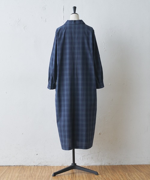 BEARDSLEY（ビアズリー）の「冬はニットと重ねて楽しめる開襟チェック