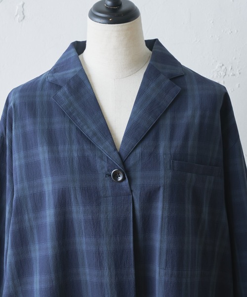 BEARDSLEY（ビアズリー）の「冬はニットと重ねて楽しめる開襟チェック