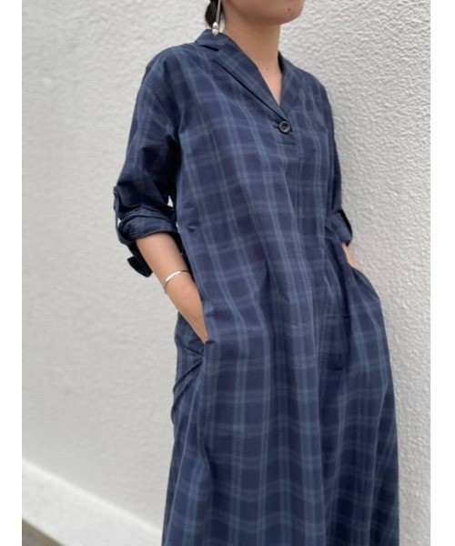 BEARDSLEY（ビアズリー）の「冬はニットと重ねて楽しめる開襟チェック