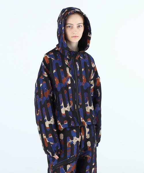 Y-3（ワイスリー）の「W CH1 CAMO JACQUARD WINDBREAKER（ブルゾン・レディース・その他・XX-SMALL/X-SMALL/SMALL/MEDIUM）」の5枚目の写真