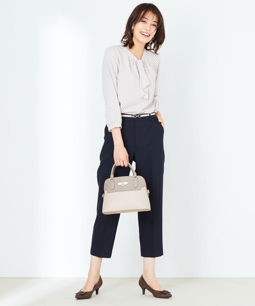 ANY SIS(エニィスィス)の「【美人百花10月号掲載】センタープレス テーパード パンツ(その他パンツ・レディース・ブラック系/アイボリー系/ネイビー系/黄土色系・1/3/2)」の13枚目の写真