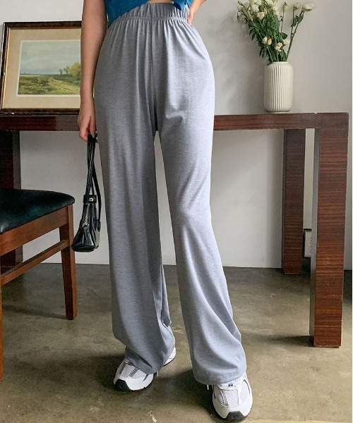 merongshop（メロンショップ）の「MERONGSHOP さらさらロングワイドパンツ（スウェットパンツ・レディース・ブラック/グレー/ベージュ/レッド・FREE）」の8枚目の写真