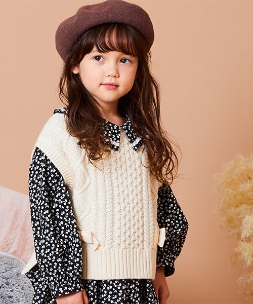 CHOPIN(ショパン)の「【WEB限定】パッチワーク風ニットベスト(ベスト・キッズ・ホワイト/テラコッタ・110cm/120cm/130cm)」の2枚目の写真