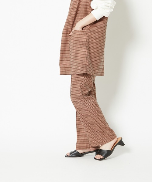 CIAOPANIC（チャオパニック）の「センタータックフレアパンツ/セットアップ着用可能（その他パンツ・レディース・ブラウン/ピンク/グリーン・SMALL/MEDIUM）」の16枚目の写真