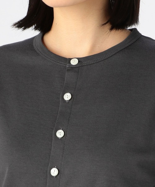 ORCIVAL（オーシバル）の「ORCIVAL | クルーネックカーディガン WOMEN（カーディガン/ボレロ・レディース・レッド/チャコール/ブラック・2/1）」の10枚目の写真