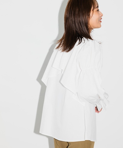 ROPE' PICNIC（ロペピクニック）の「キャンディースリーブラッフルブラウス（シャツ/ブラウス・レディース・ブラック/ホワイト/ダークラベンダー・38）」の5枚目の写真