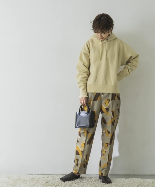 Champion（チャンピオン）の「『別注』Champion×URBANRESEARCH Reverse Weave Parka（パーカー・レディース・オリーブ/グレー/ベージュ・FREE）」の17枚目の写真