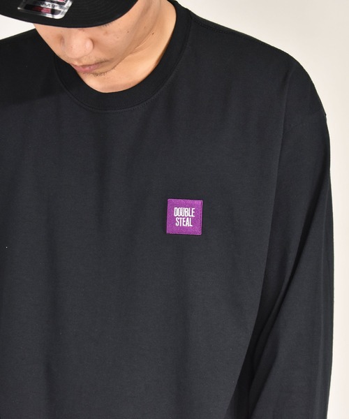 DOUBLE STEAL（ダブルスティール）の「mini BOX LOGO　長袖Tシャツ（Tシャツ/カットソー・メンズ・ブラック/サンドベージュ/アーミー/ホワイト×ブラック/ホワイト×パープル・MEDIUM/LARGE/X-LARGE）」の4枚目の写真