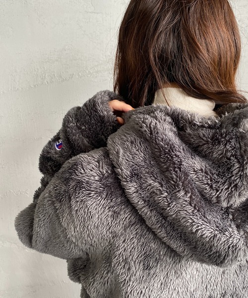 Champion（チャンピオン）の「【WEB限定】[Champion/チャンピオン] ボアフリース ジップフードジャケット（その他アウター・レディース・ブラック/ベージュ/オリーブ/チャコール・M/L/XL）」の17枚目の写真