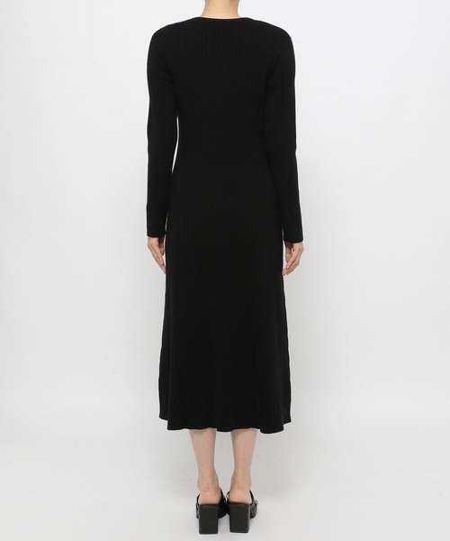 PAGEBOY(ページボーイ)の「キーネックニットワンピース(ワンピース・レディース・ブラック/アイボリー・FREE)」の10枚目の写真