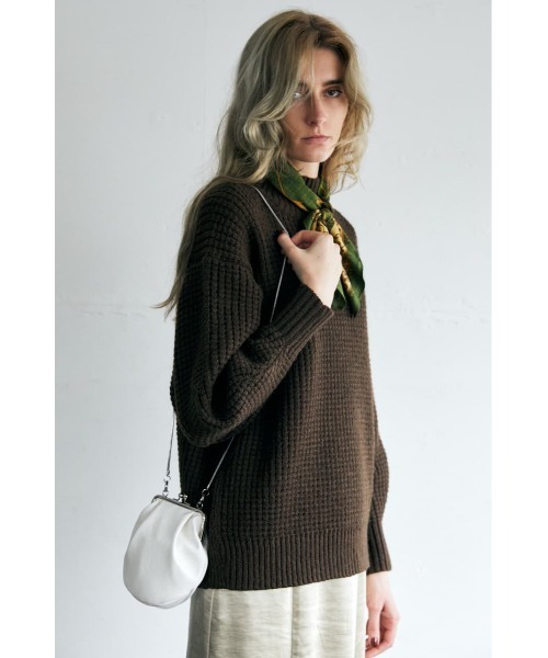 MOUSSY(マウジー)の「STRUCTURED MINI ポシェット(ショルダーバッグ・レディース・ホワイト/ブラック・FREE)」の3枚目の写真