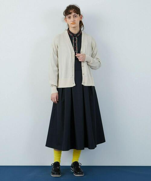 FRAPBOIS（フラボア）の「イーシーツイル スカート（スカート・レディース・ブラック/グレイッシュベージュ・1/0）」の3枚目の写真