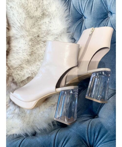 RESEXXY(リゼクシー)の「オープントゥショートブーツ(ブーツ・レディース・ブラック/ベージュ/ブラウン・SMALL/MEDIUM/LARGE)」の3枚目の写真