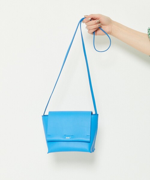 FREAK'S STORE(フリークスストア)の「Anthe/アンテ フラップショルダーバッグ大(ショルダーバッグ・レディース・ブラック/オレンジ/ブルー/グリーン・ONE SIZE)」の3枚目の写真