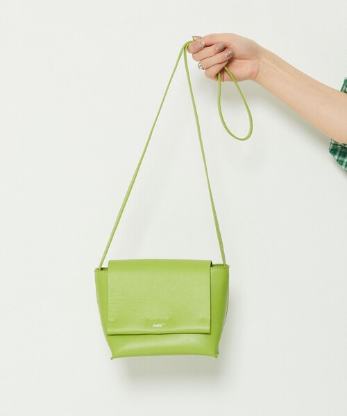 FREAK'S STORE(フリークスストア)の「Anthe/アンテ フラップショルダーバッグ大(ショルダーバッグ・レディース・ブラック/オレンジ/ブルー/グリーン・ONE SIZE)」の2枚目の写真