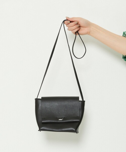 FREAK'S STORE(フリークスストア)の「Anthe/アンテ フラップショルダーバッグ大(ショルダーバッグ・レディース・ブラック/オレンジ/ブルー/グリーン・ONE SIZE)」の1枚目の写真