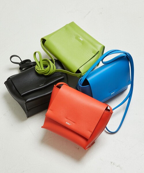 FREAK'S STORE(フリークスストア)の「Anthe/アンテ フラップショルダーバッグ大(ショルダーバッグ・レディース・ブラック/オレンジ/ブルー/グリーン・ONE SIZE)」の14枚目の写真