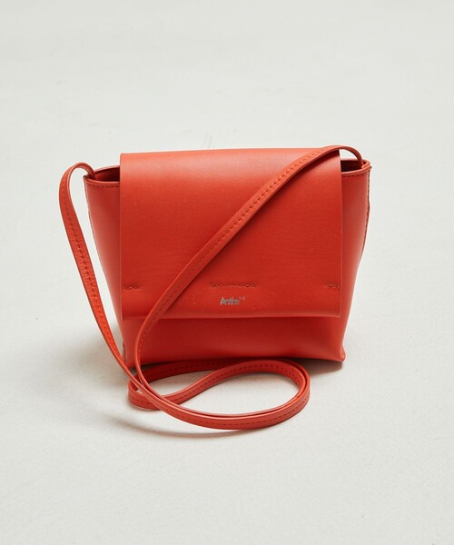 FREAK'S STORE(フリークスストア)の「Anthe/アンテ フラップショルダーバッグ大(ショルダーバッグ・レディース・ブラック/オレンジ/ブルー/グリーン・ONE SIZE)」の6枚目の写真