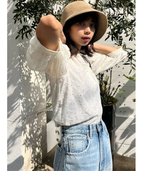 新品タグ付きフリル完売品moussy EYELET CAPSLEEVE ブラウス
