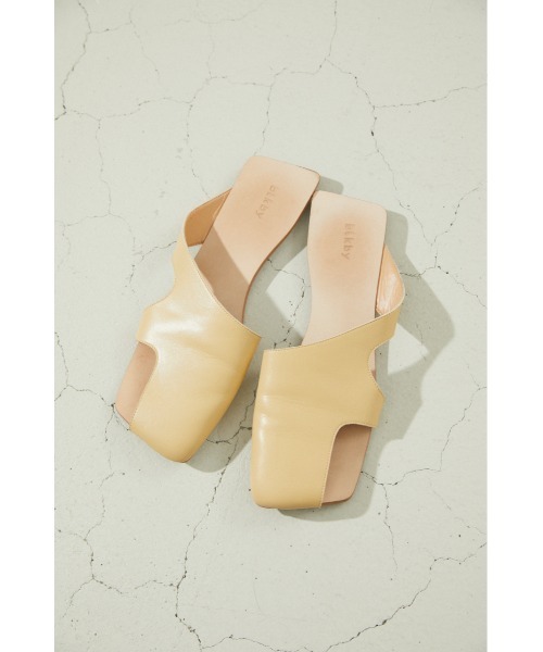 BLACK BY MOUSSY（ブラックバイマウジー）の「cutting mule（カッティングミュール）（サンダル・レディース・ブラック/ベージュ・38/36/37）」の3枚目の写真