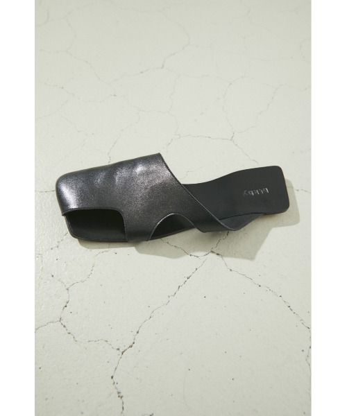 BLACK BY MOUSSY（ブラックバイマウジー）の「cutting mule（カッティングミュール）（サンダル・レディース・ブラック/ベージュ・38/36/37）」の8枚目の写真