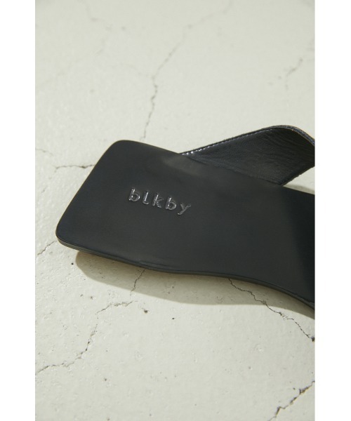 BLACK BY MOUSSY（ブラックバイマウジー）の「cutting mule（カッティングミュール）（サンダル・レディース・ブラック/ベージュ・38/36/37）」の10枚目の写真