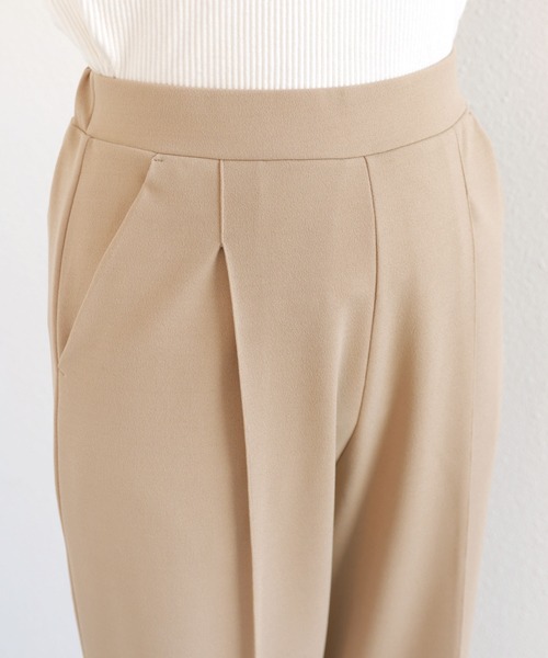 andme（アンドミー）の「梨地ポンチストレッチセンタープレステーパードパンツ（スラックス・レディース・ブラック/ベージュ/ネイビー/グリーン/アイボリー/グレー系その他/ピンク・M/L）」の18枚目の写真