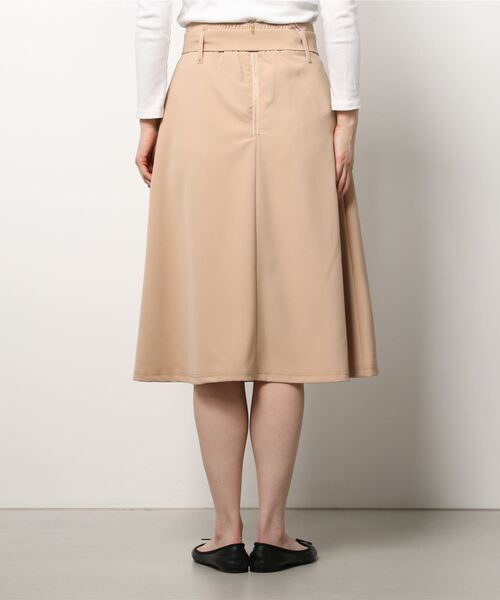 ASTORIA ODIER（アストリアオディール）の「センタパールトレンチスカート（スカート・レディース・ベージュ/ピンクベージュ/イエロー/ネイビー・LARGE/SMALL/MEDIUM）」の5枚目の写真