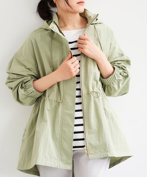 le.coeur blanc（ルクールブラン）の「ドロストオーバーフーデットブルゾン（ブルゾン・レディース・オフホワイト/ライトグリーン/キャメル・38）」の3枚目の写真