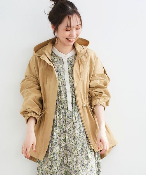 le.coeur blanc（ルクールブラン）の「ドロストオーバーフーデットブルゾン（ブルゾン・レディース・オフホワイト/ライトグリーン/キャメル・38）」の11枚目の写真