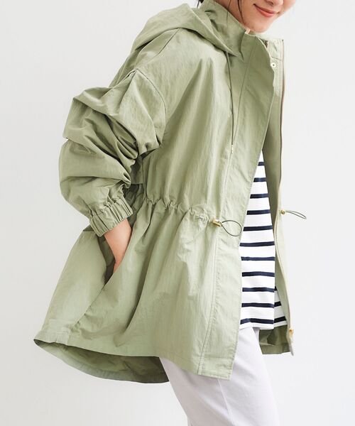 le.coeur blanc（ルクールブラン）の「ドロストオーバーフーデットブルゾン（ブルゾン・レディース・オフホワイト/ライトグリーン/キャメル・38）」の8枚目の写真