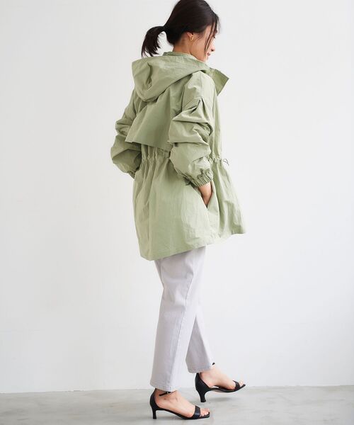 le.coeur blanc（ルクールブラン）の「ドロストオーバーフーデットブルゾン（ブルゾン・レディース・オフホワイト/ライトグリーン/キャメル・38）」の13枚目の写真