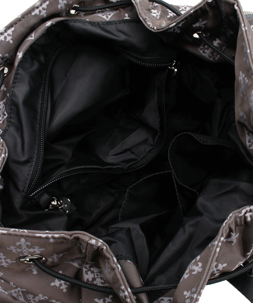 極美品✨russetフォートラベラー バックパック BIG 大容量 リュック 黒 極美品✨russetフォートラベラー バックパック BIG 大容量