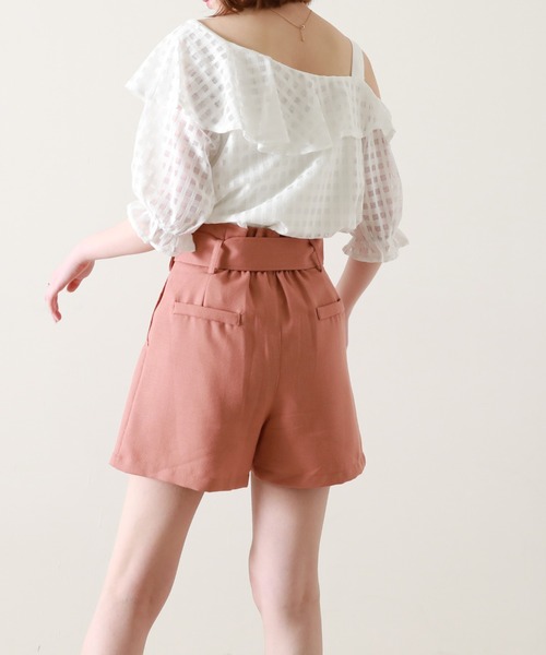 Cheek(チーク)の「【サイズ展開あり】ベルト付きタックショートパンツ(その他パンツ・レディース・ネイビー/カーキ/オレンジ・SMALL/MEDIUM)」の9枚目の写真