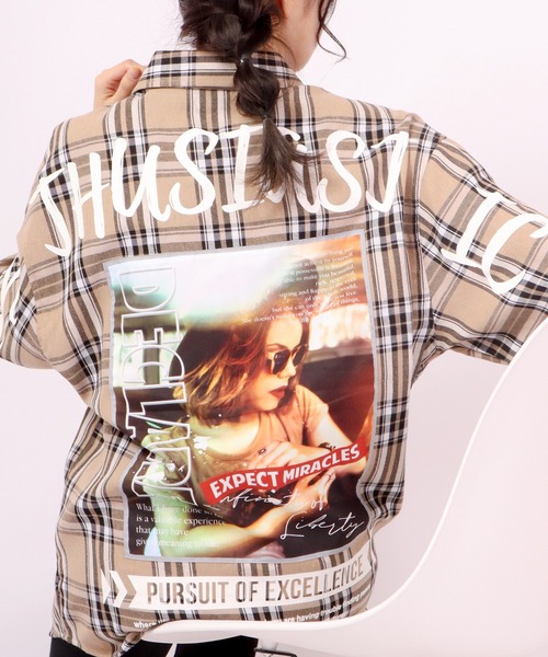 A.T,C in the attic homme（エーティーシーインジアティックオム）の「とろみガールズフォト半袖ルーズシャツ（シャツ/ブラウス・メンズ・ホワイト/ベージュ/ホワイト系その他/ブラック系その他/ブラック・M/L）」の5枚目の写真
