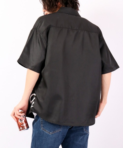 A.T,C in the attic homme（エーティーシーインジアティックオム）の「とろみガールズフォト半袖ルーズシャツ（シャツ/ブラウス・メンズ・ホワイト/ベージュ/ホワイト系その他/ブラック系その他/ブラック・M/L）」の14枚目の写真
