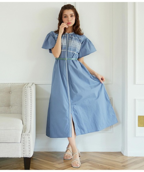 CHILLE（チル）の「クロスステッチ刺繍ワンピース（ワンピース・レディース・ライトブルー/ブラック・FREE）」の5枚目の写真